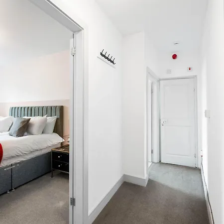 1 Bedroom Modern Living In The Old Bank House In Market Rasen Exterior foto