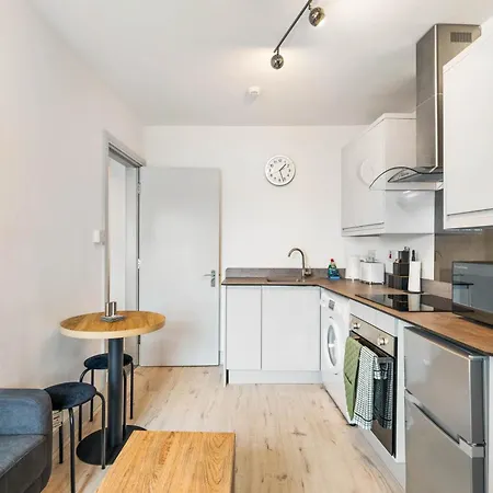 1 Bedroom Modern Living In The Old Bank House In Market Rasen Exterior foto