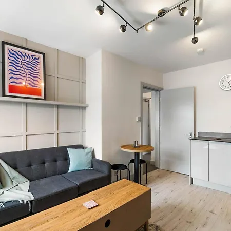1 Bedroom Modern Living In The Old Bank House In Market Rasen Exterior foto