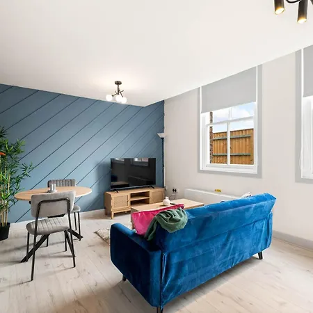 1 Bedroom Modern Living In The Old Bank House In Market Rasen Exterior foto