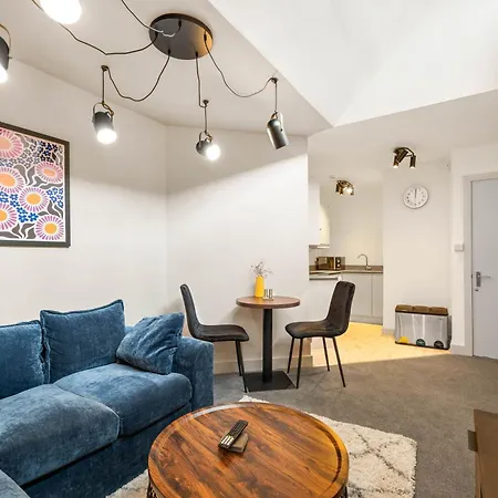 1 Bedroom Modern Living In The Old Bank House In Market Rasen Exterior foto