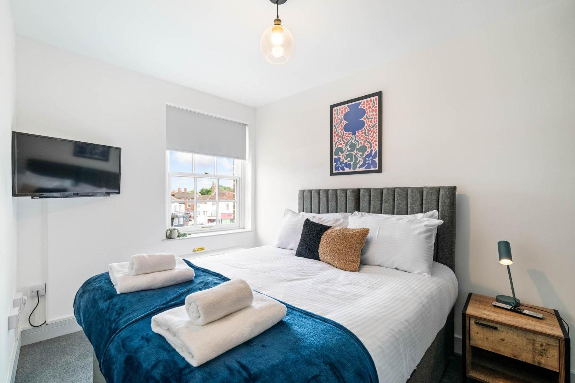 1 Bedroom Modern Living In The Old Bank House In Apartment Market Rasen
